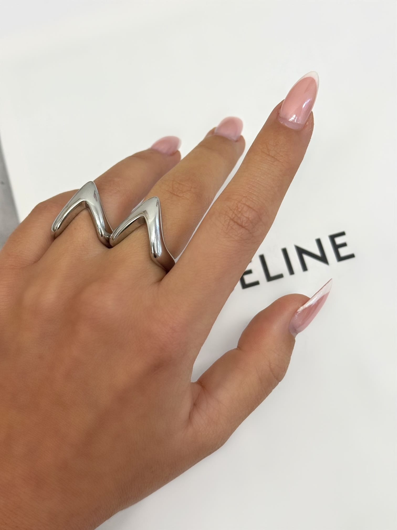 Facetune_01-04-2025-11-56-05