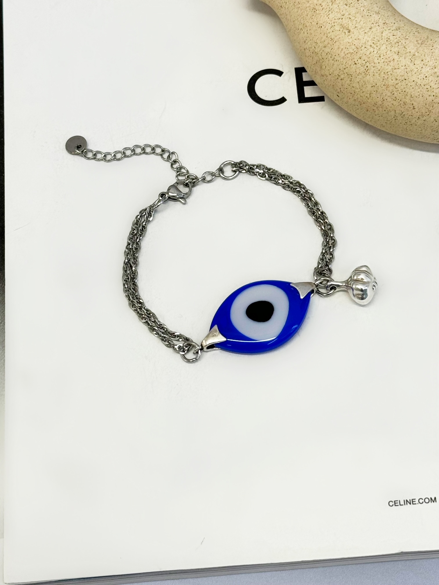 Facetune_12-05-2025-18-50-46