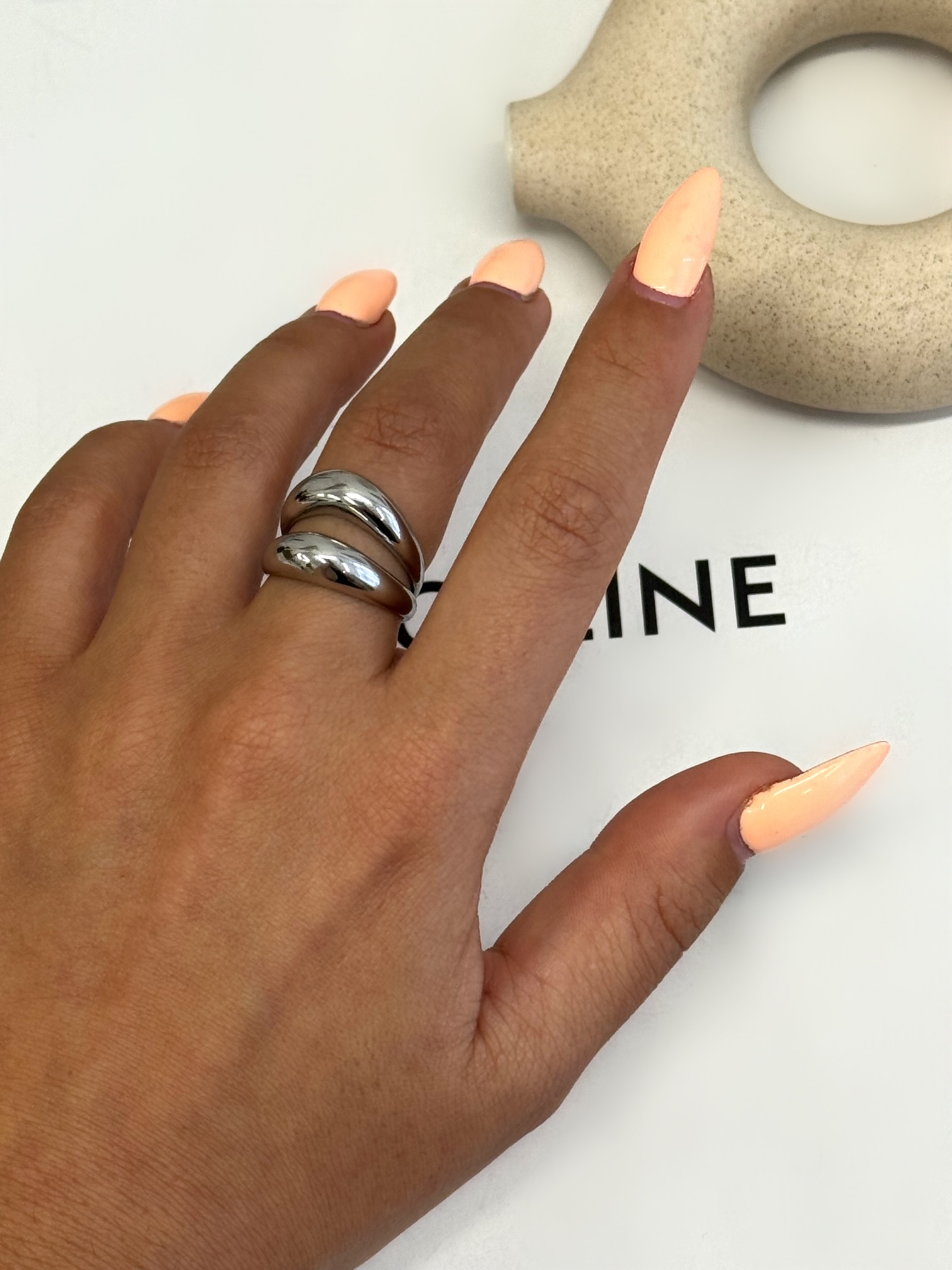 Facetune_12-05-2025-20-53-44