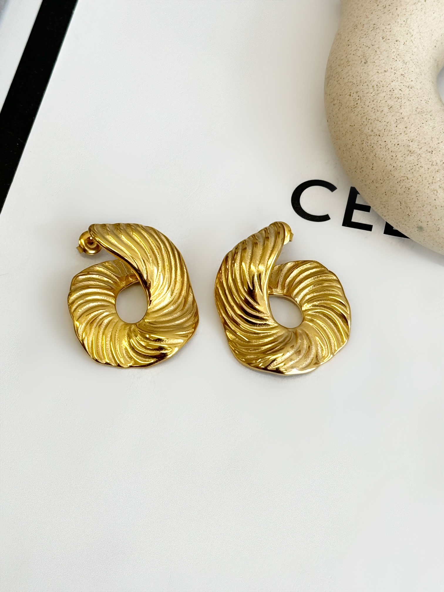 Facetune_24-05-2025-17-13-37