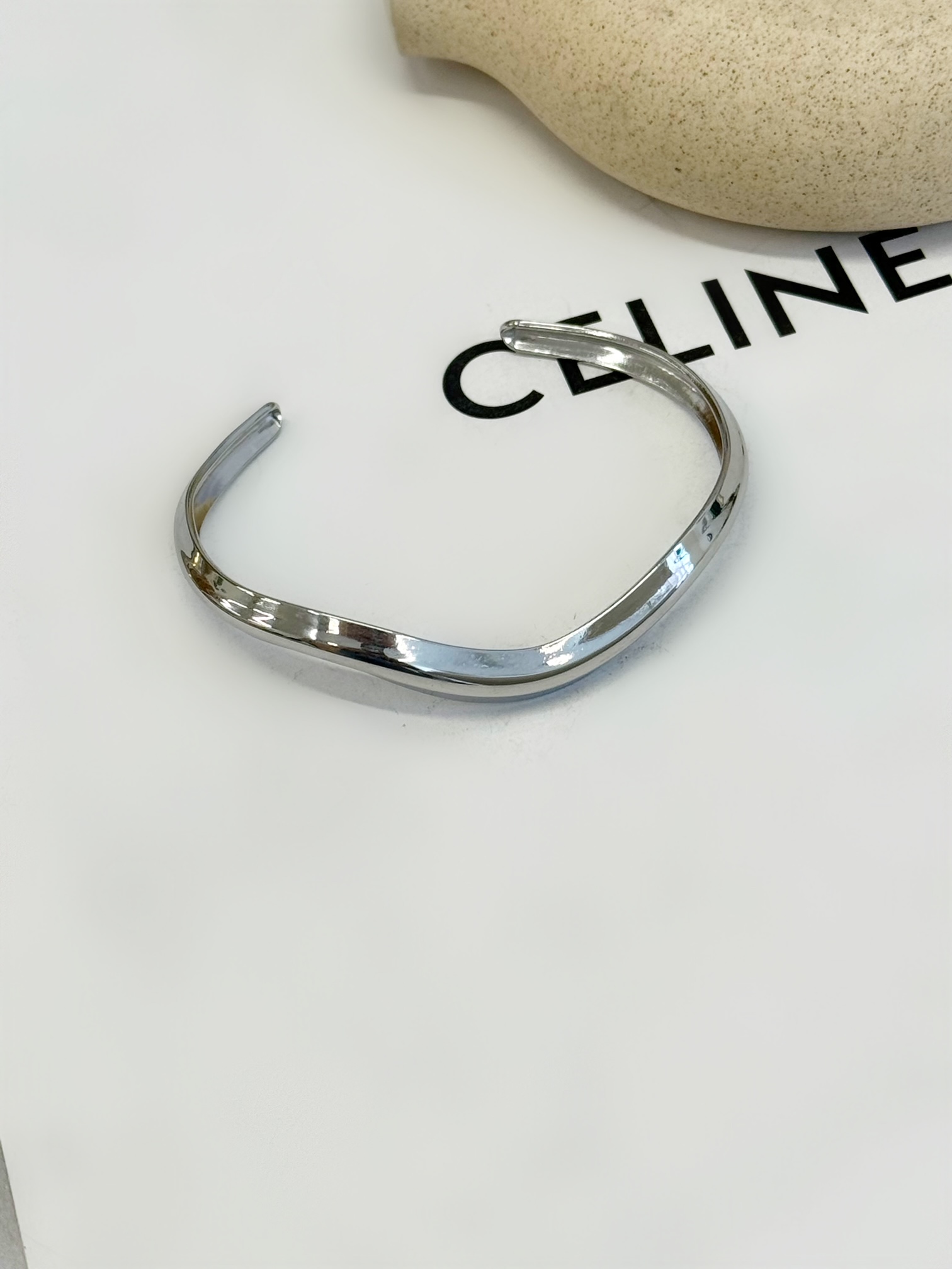 Facetune_01-06-2025-19-37-13