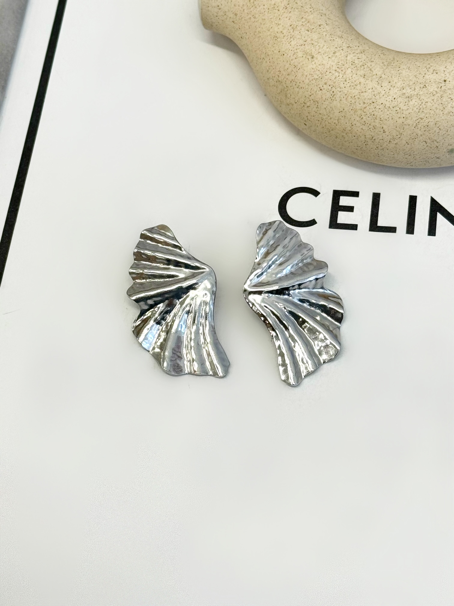 Facetune_01-06-2025-21-06-25