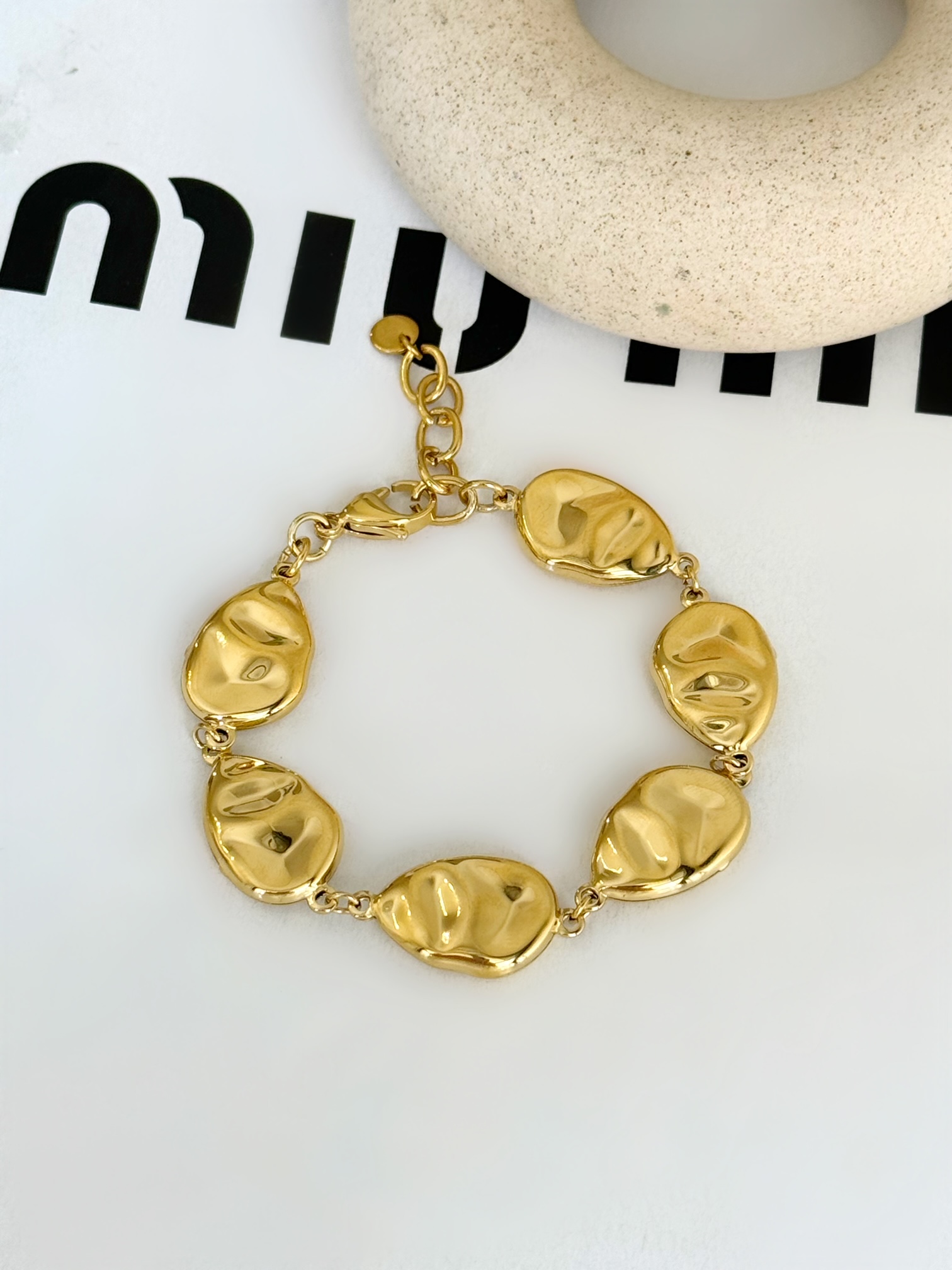 Facetune_30-06-2025-21-35-35