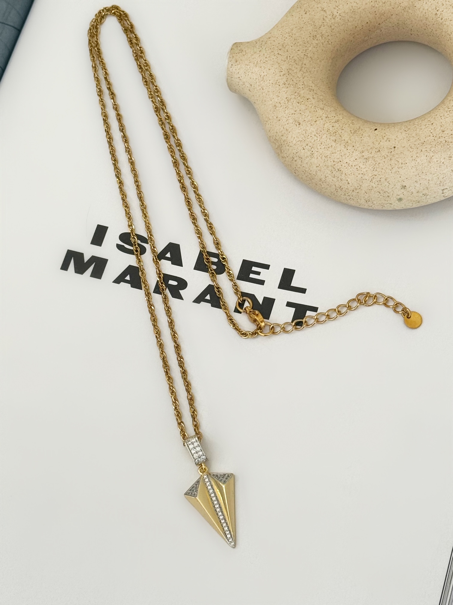 Facetune_09-09-2025-19-03-47 (1)