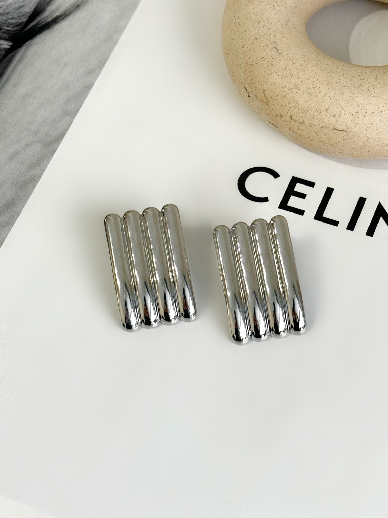 Facetune_03-11-2025-16-52-40