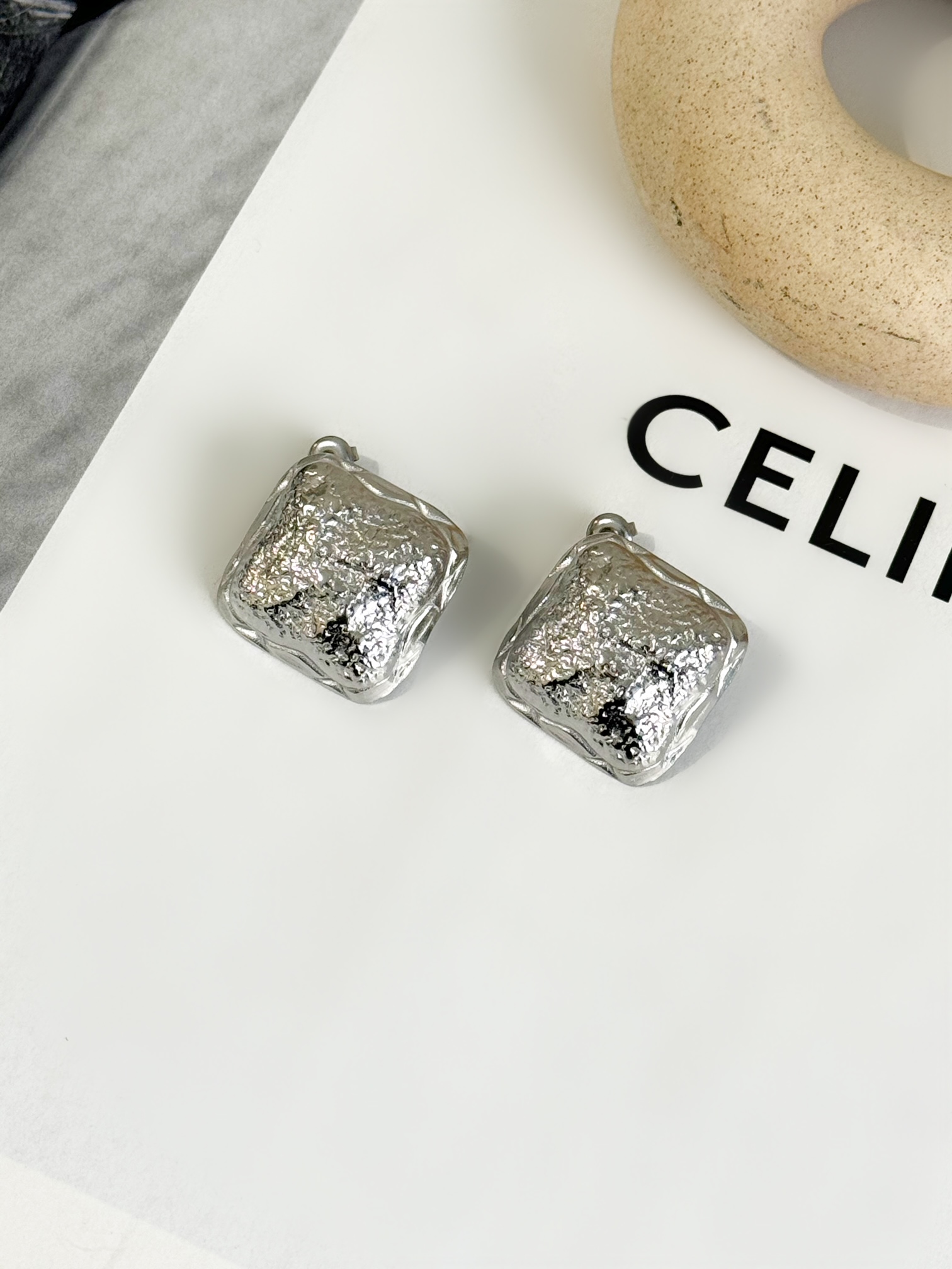 Facetune_03-11-2025-17-16-37