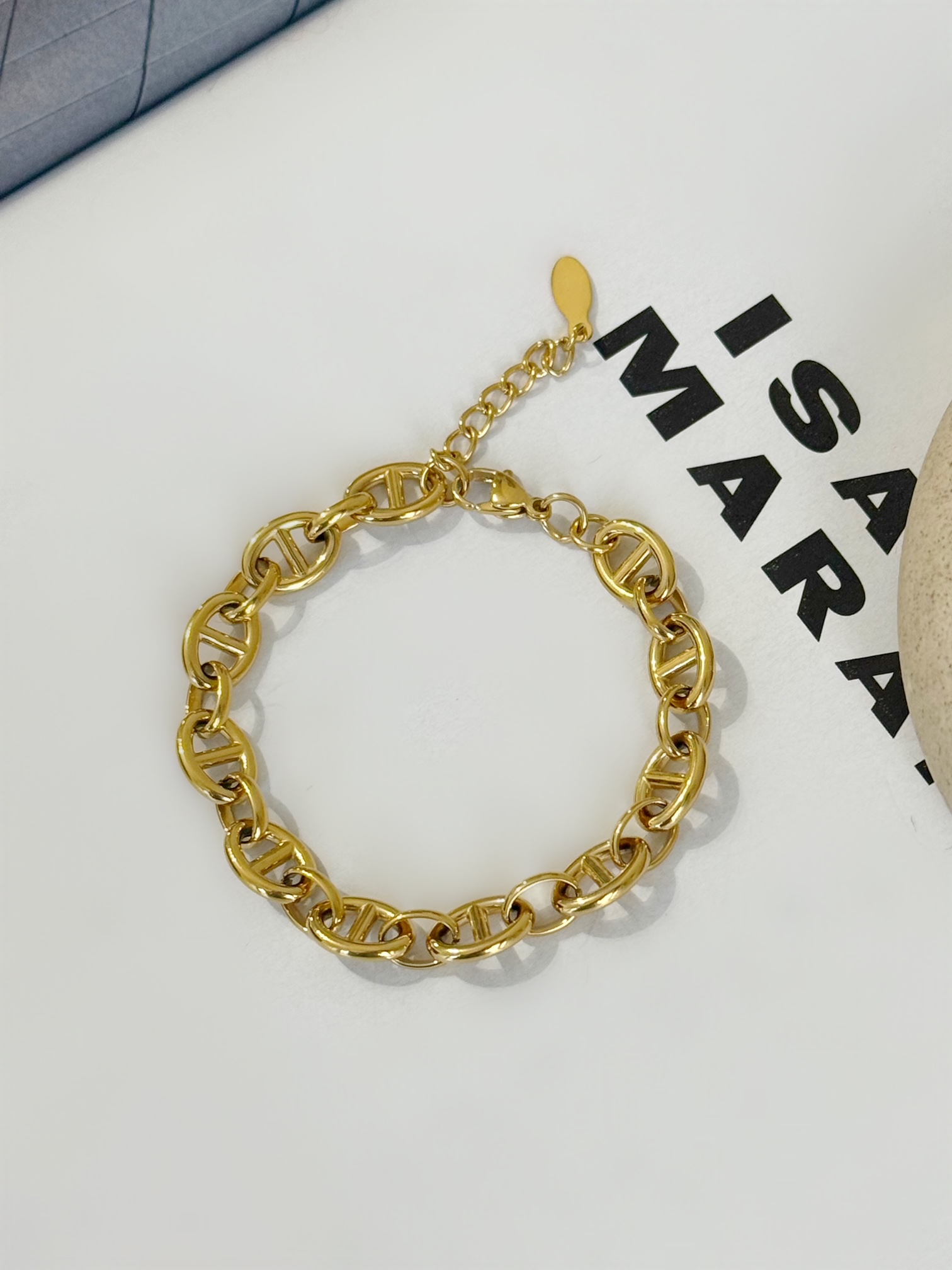 Facetune_22-11-2025-15-30-07